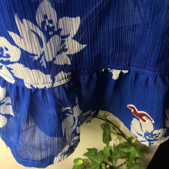 Hollister royal blue sheer floral blouse. MOVING SALE - LAST CHANCE - Picture 6 of 9